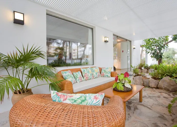 Petit Garden Hotel By Flacalco